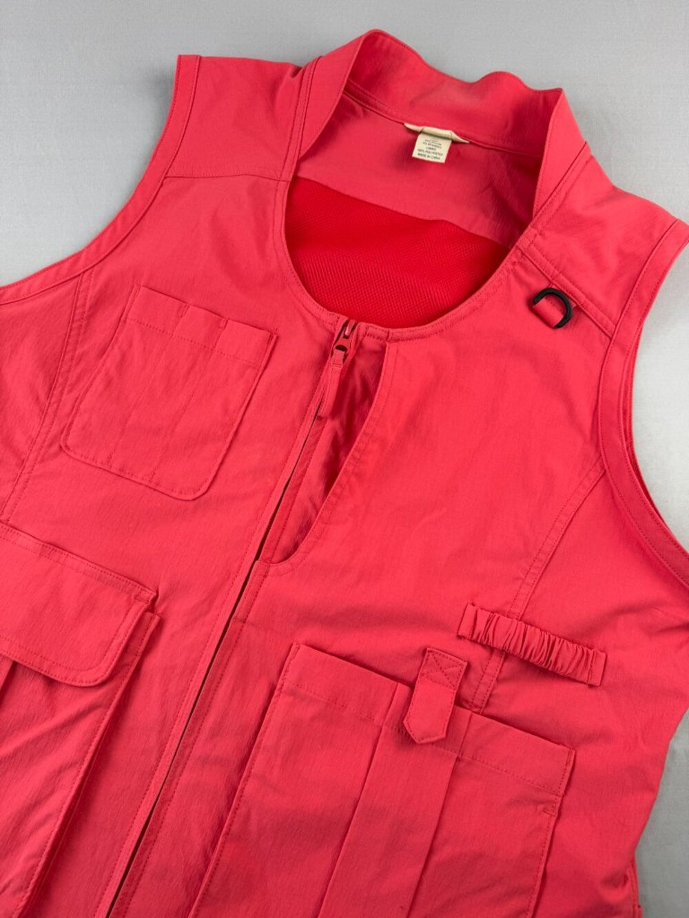Duluth Women's XL Salmon-Color Sports Vest Multi-Pockets Fishing Hunting Utility